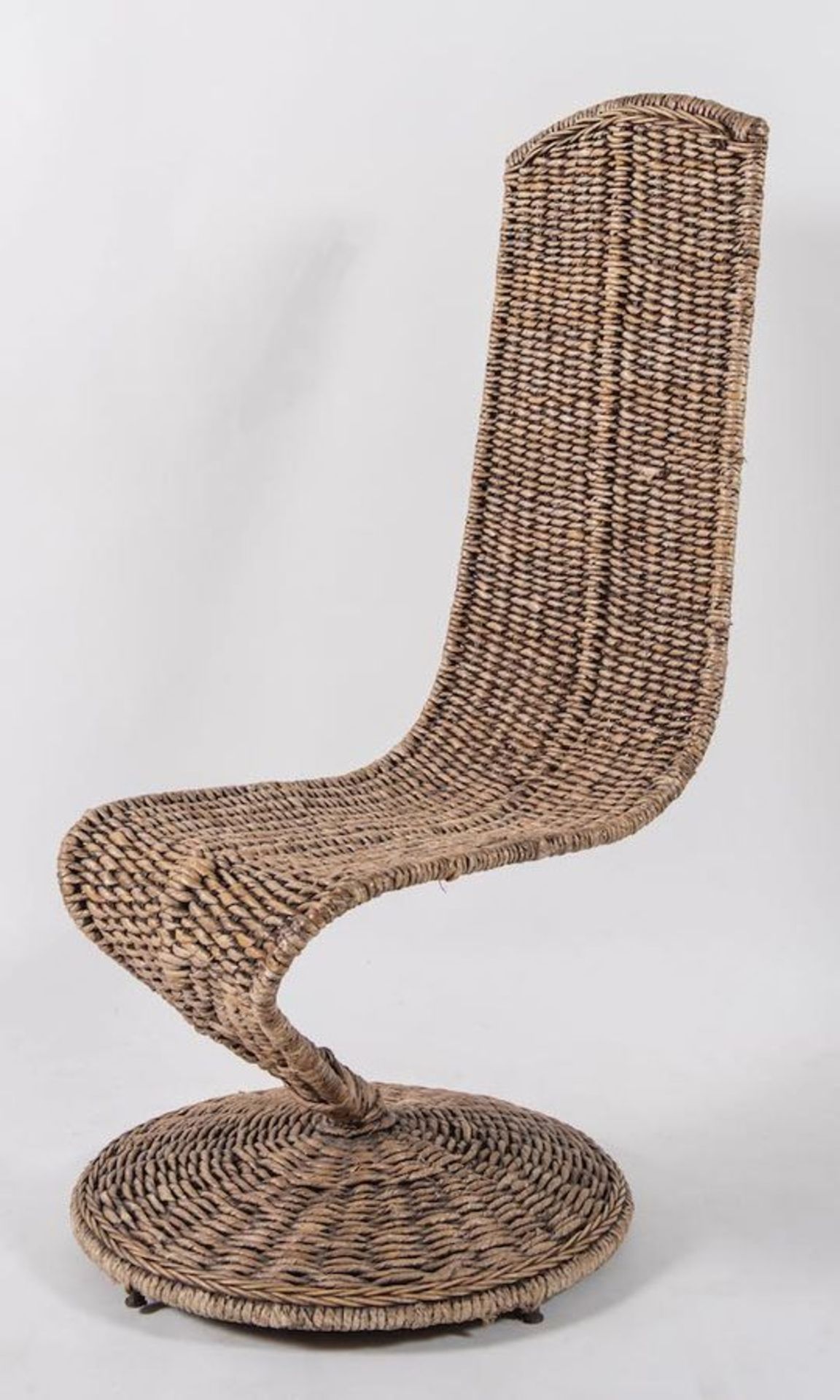 MARZIO CECCHI Poltrona con struttura in metallo e rivestimenti in corda intrecciata modello S chair.