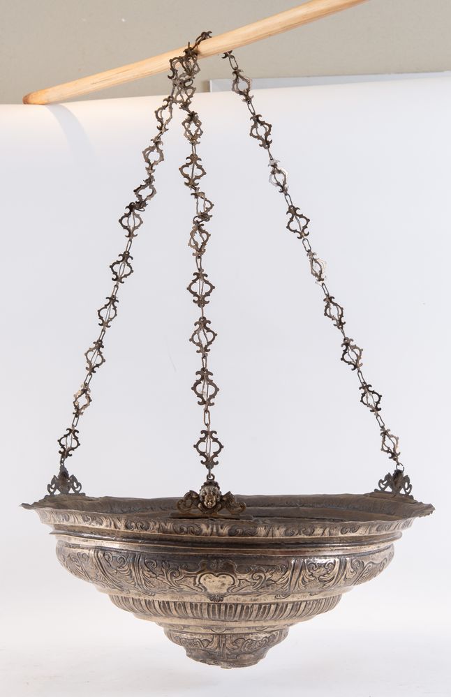 Italia, metà del XVIII secolo. Lampada votiva in argento. Reca punzoni sul bordo superiore: SM e ste - Image 3 of 4
