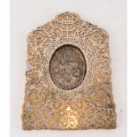Placca devozionale del XVIII secolo, circondata da una lamina argentata ottocentesca. Cm 31,5x21.