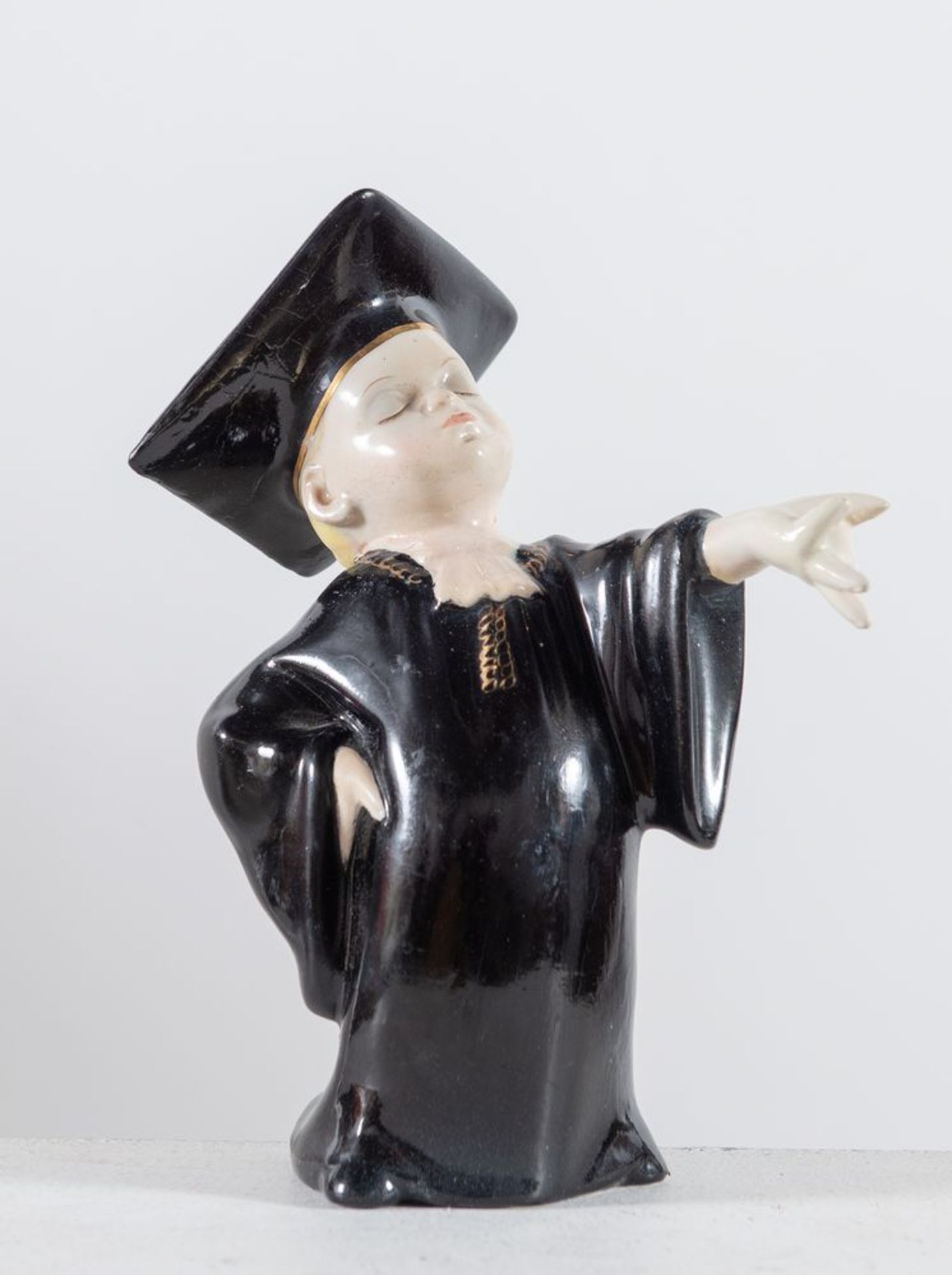 LENCI "Avvocatino". Torino, 1930 ca. Statua in ceramica policroma smaltata. Presenta lumeggiature do