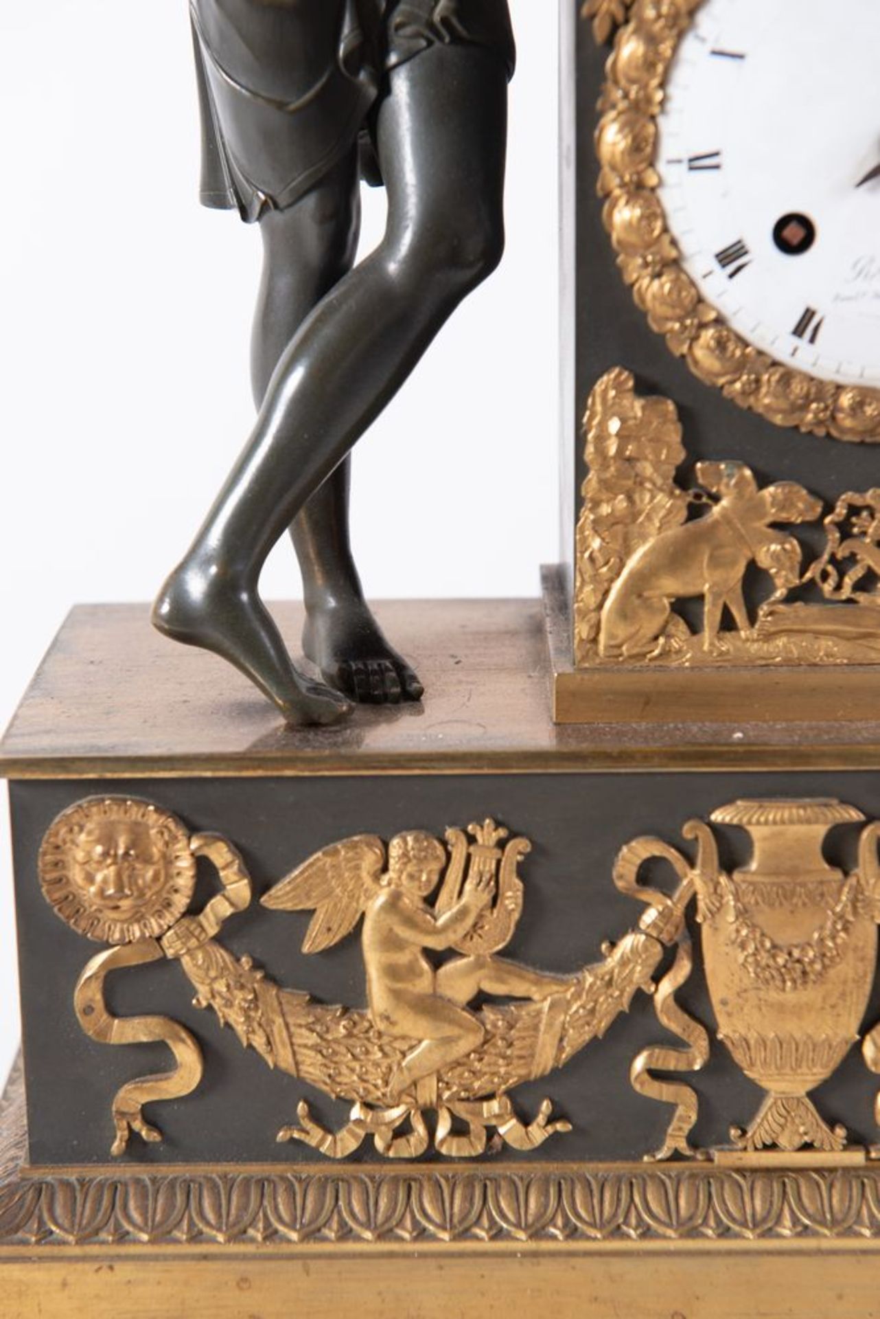 OROLOGIO in bronzo dorato con allegoria della Musica. Prima metà del XIX secolo. Reca firma sul quad - Image 6 of 14