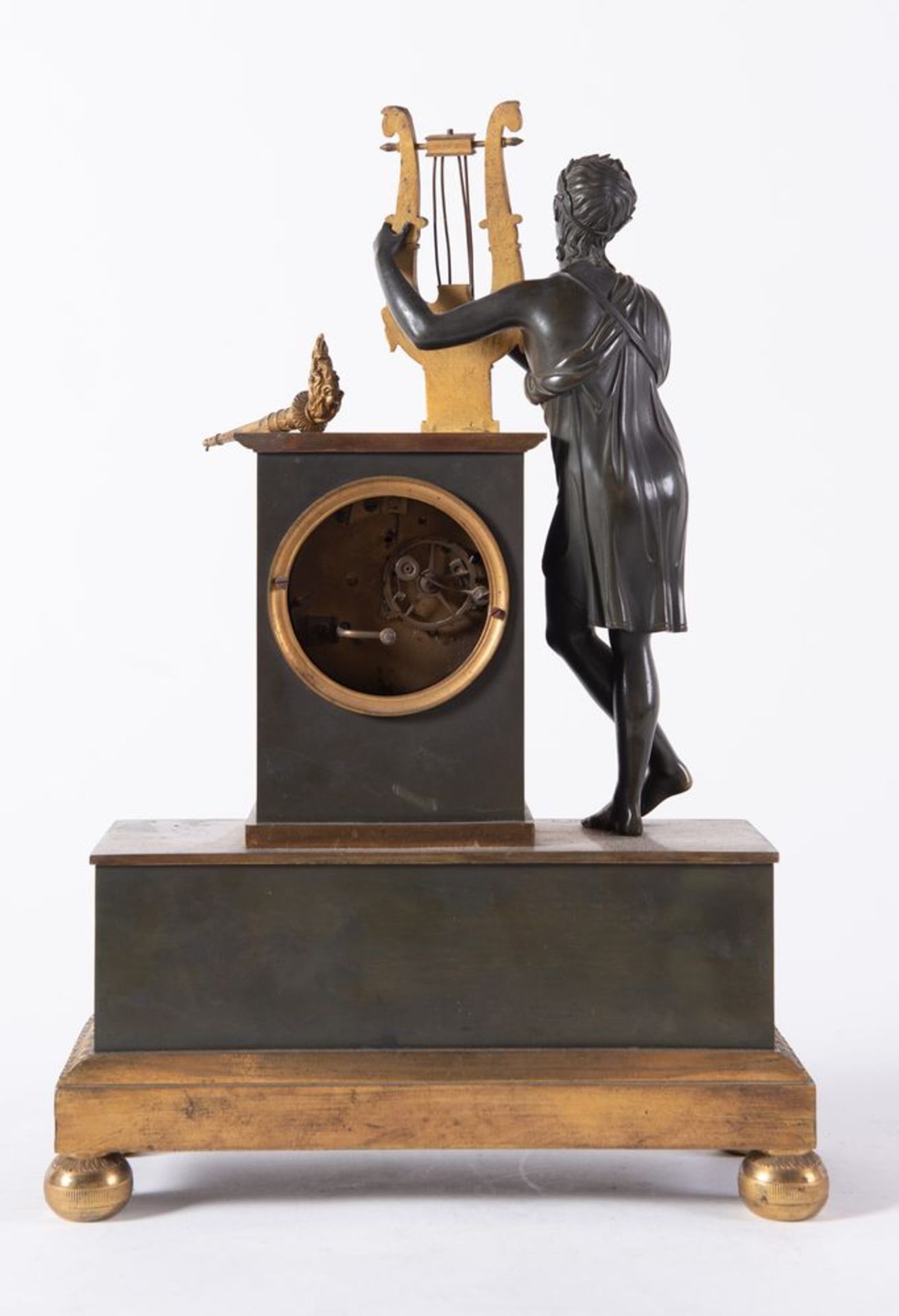 OROLOGIO in bronzo dorato con allegoria della Musica. Prima metà del XIX secolo. Reca firma sul quad - Image 13 of 14