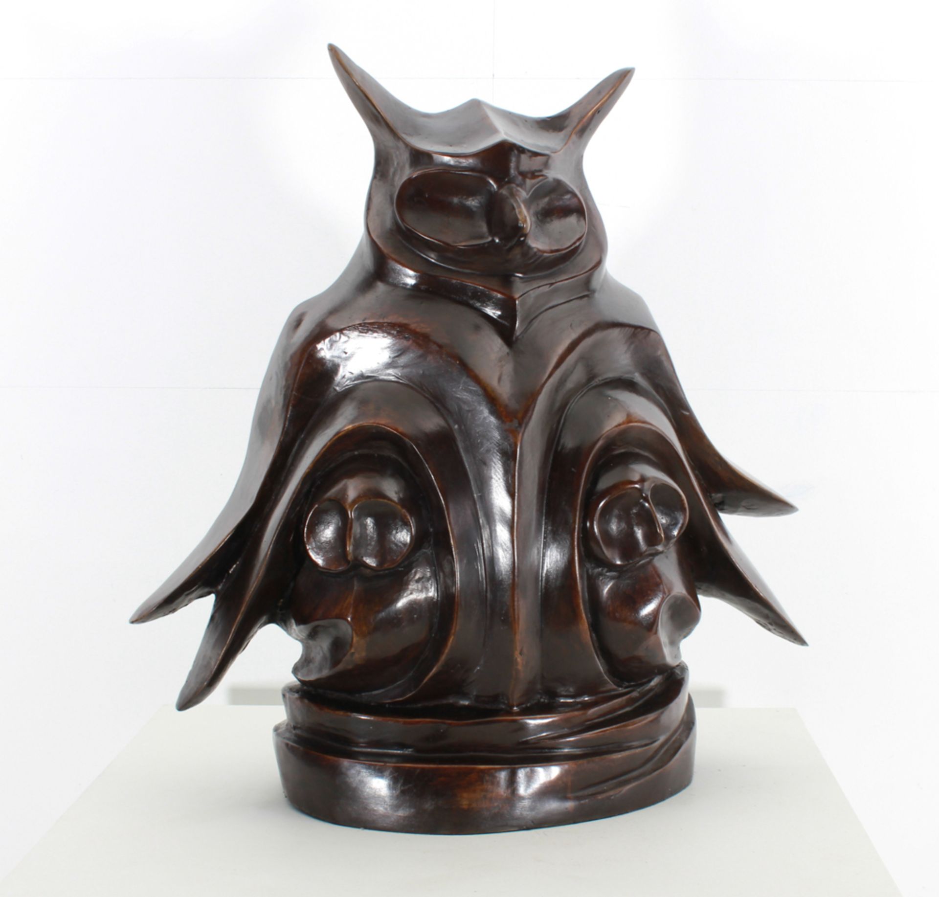 Bronze Bronze alloy sculpture after a design by the Amsterdam School, ** Owl **. - size height and