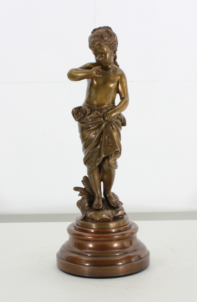 Eutrope Bouret (1833 - 1906) Signed bronze sculpture Bouret , ** Timidity ** - size height and width