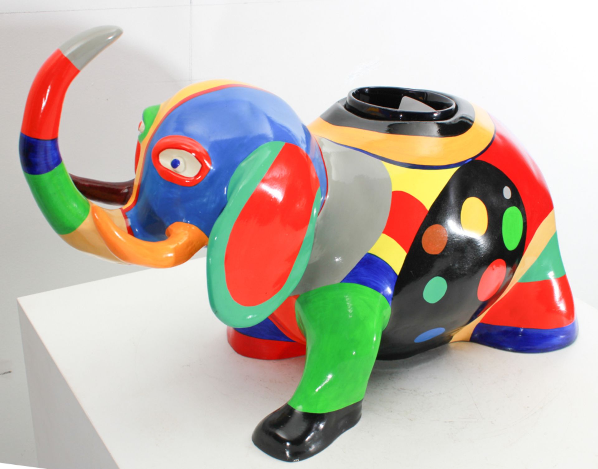 Niki de Saint Phalle (1930 - 2002) Polyester and ceramic sculpture Niki De Saint Phalle, 1986, ( - Bild 3 aus 12