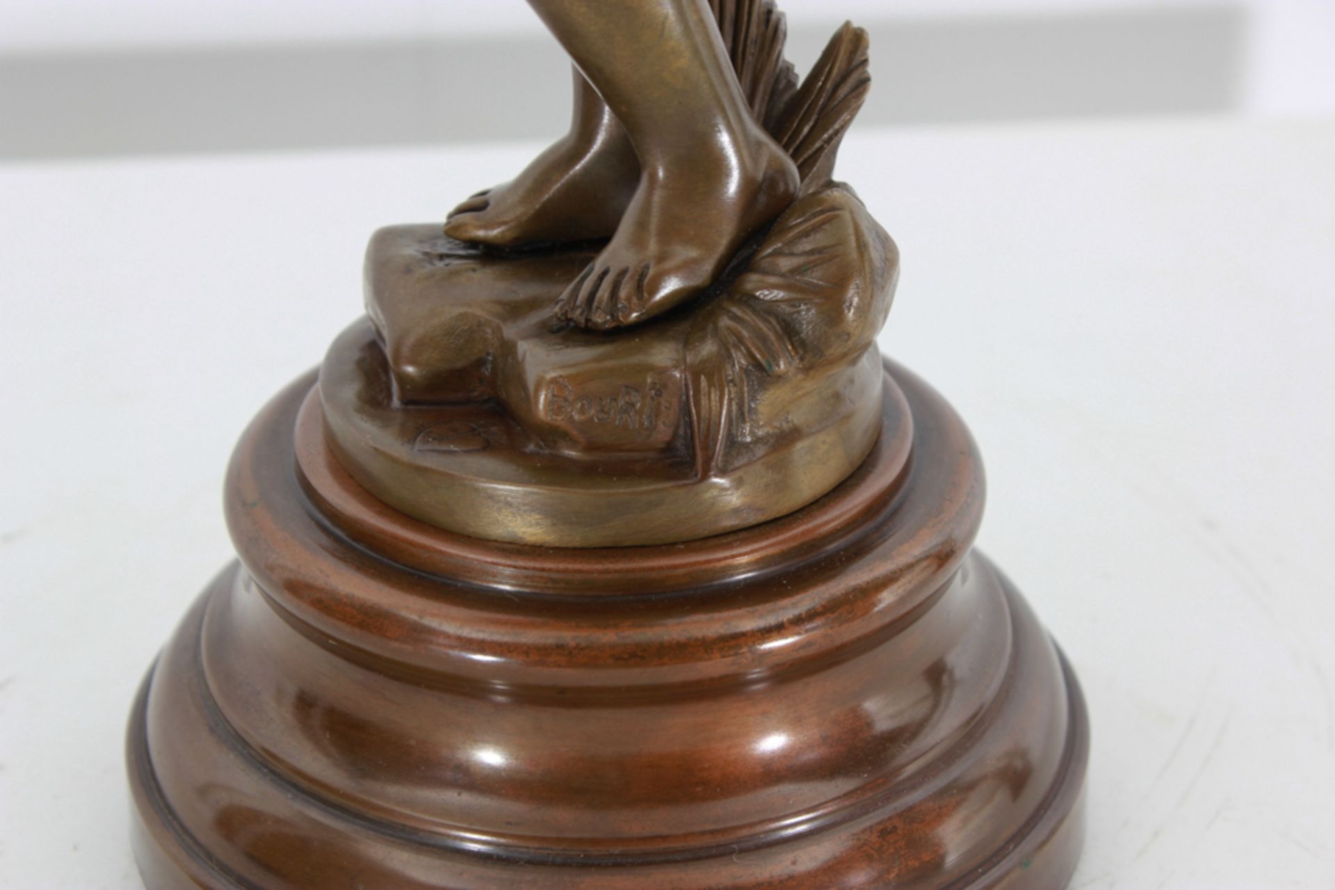 Eutrope Bouret (1833 - 1906) Signed bronze sculpture Bouret , ** Timidity ** - size height and width - Bild 5 aus 6