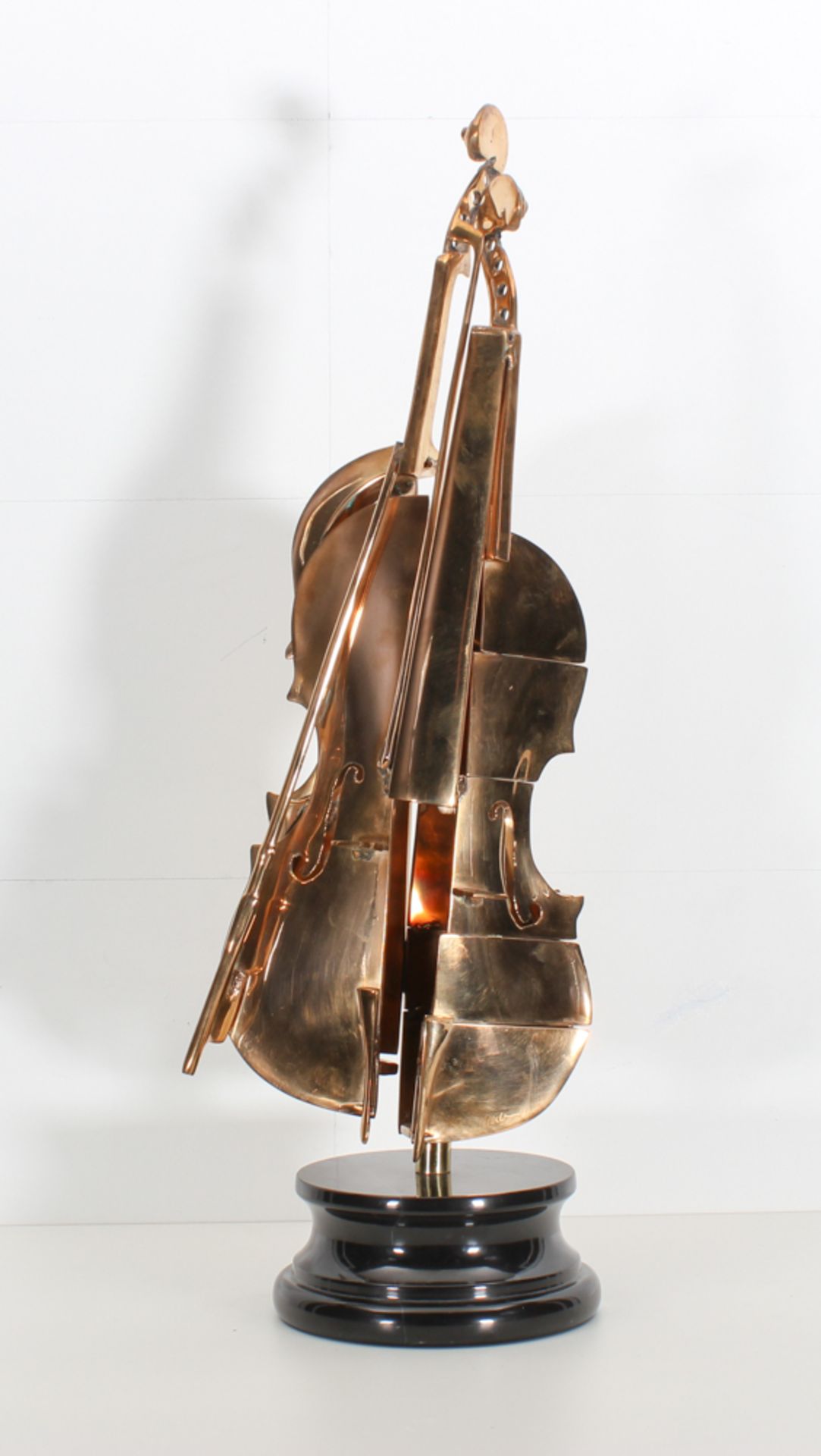 Arman (1928 - 2005) Bronze sculpture signed Arman, ** Violin Pizzaiola **, No. 38/99. - size - Image 6 of 8