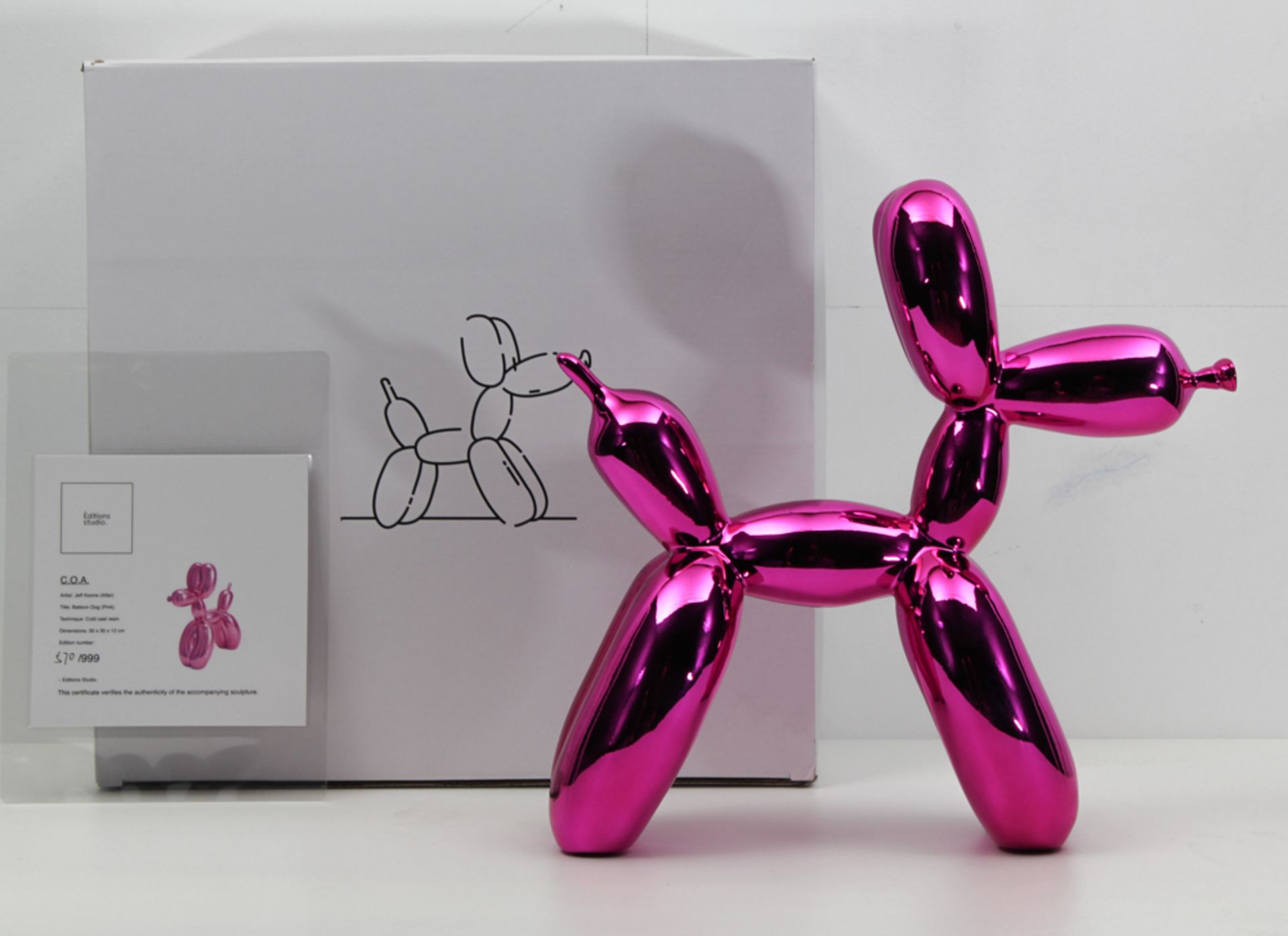 Jeff Koons (1955 York) Cold cast resin sculpture after the work of Jeff Koons, ** Pink Balloon - Bild 8 aus 10