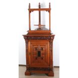 Meuble Antique piece of furniture in oak, ** linen press **, was mainly used linen napkins. - size