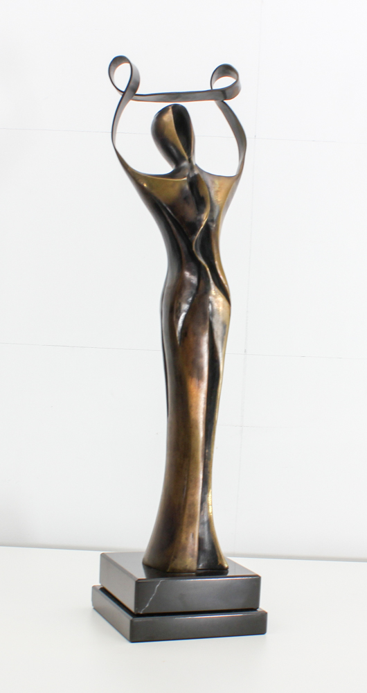 Hélène Jacubowitz (1952) Bronze statue signed and numbered: Hélène Jacubowitz, ** Japhetie **, No. - Image 5 of 7