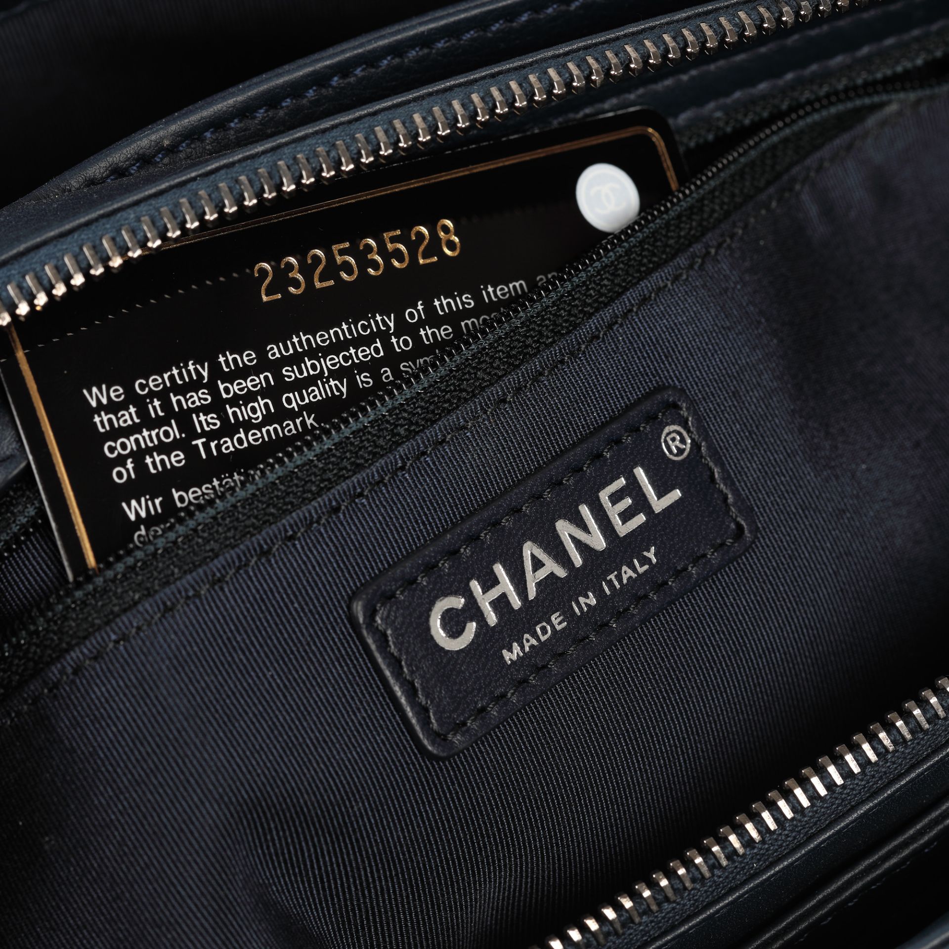 Chanel bag, quilted leather, blue, authenticity card and original cover - Image 4 of 5
