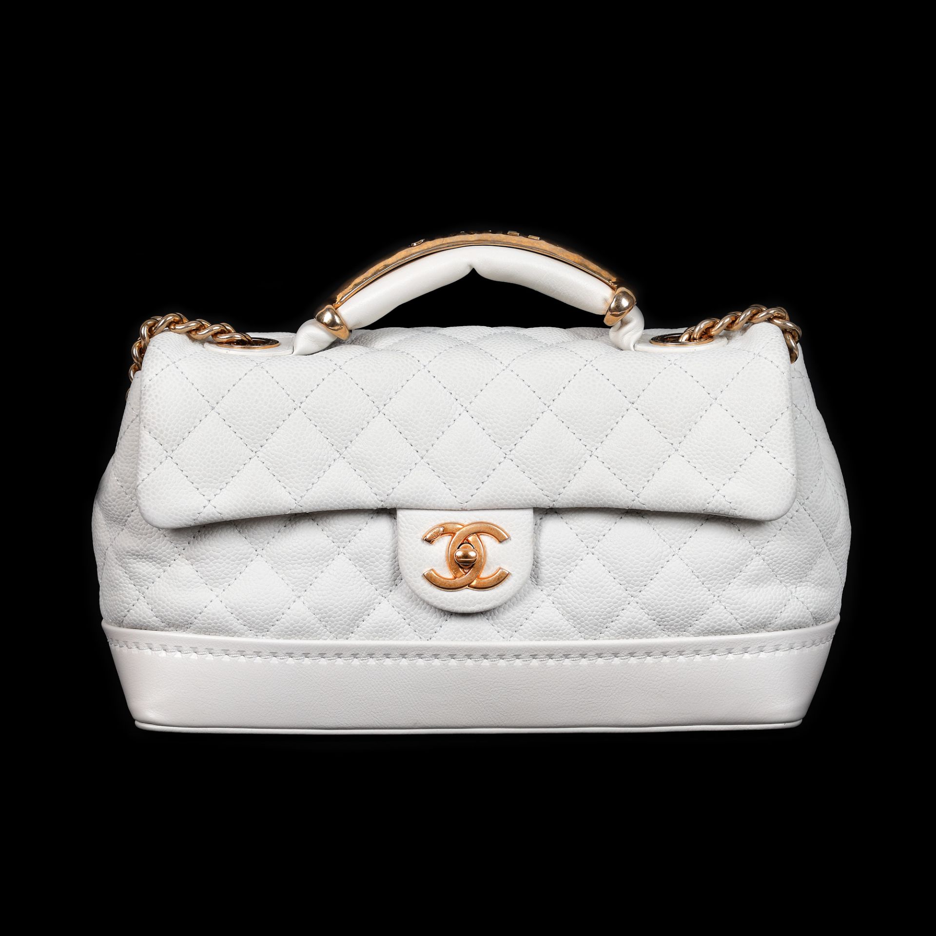 "Globe Trotter Flap" - Chanel bag, quilted leather, white