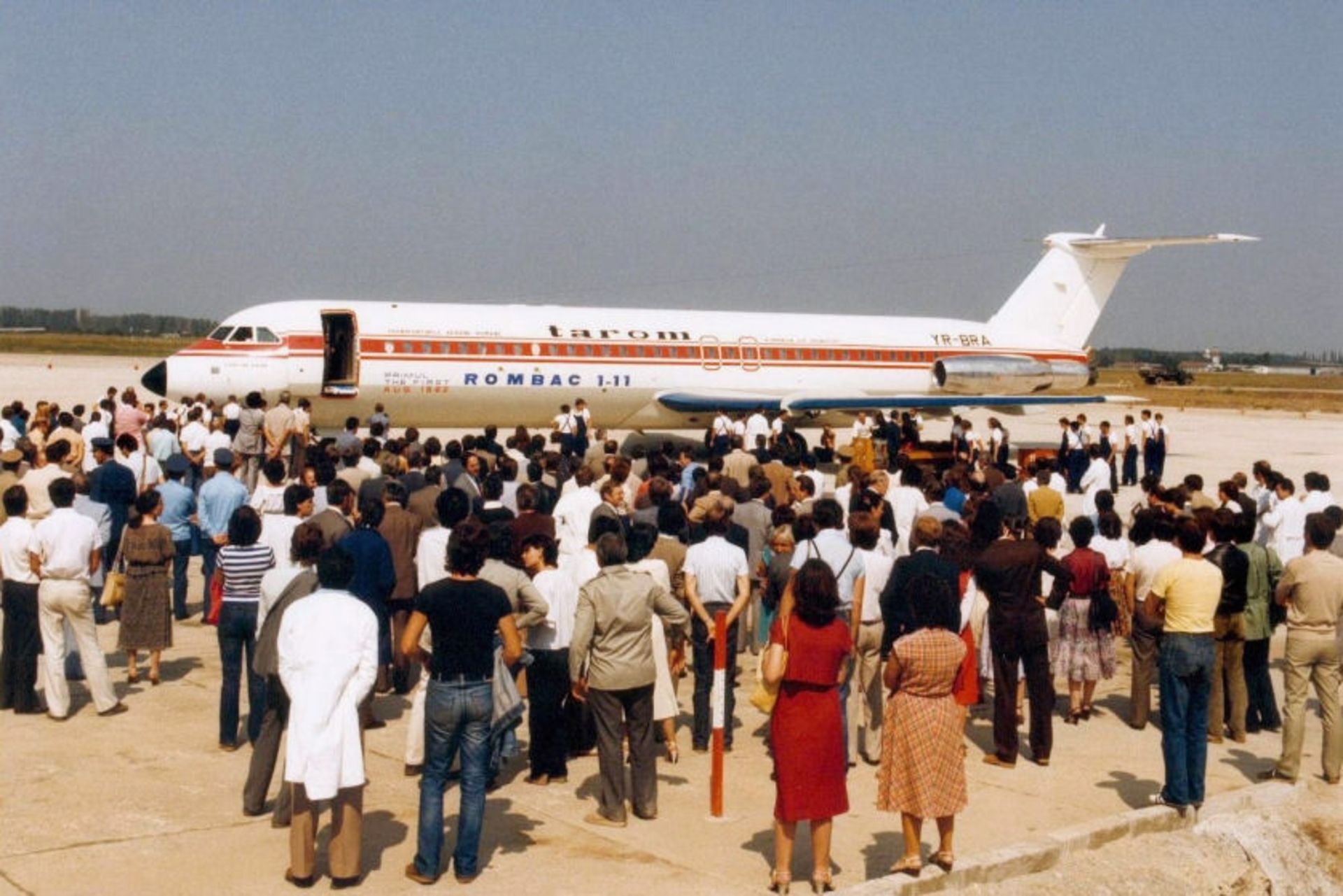 "Super one-eleven" presidential plane, for the official flights of President Nicolae Ceausescu, 1986 - Image 9 of 13