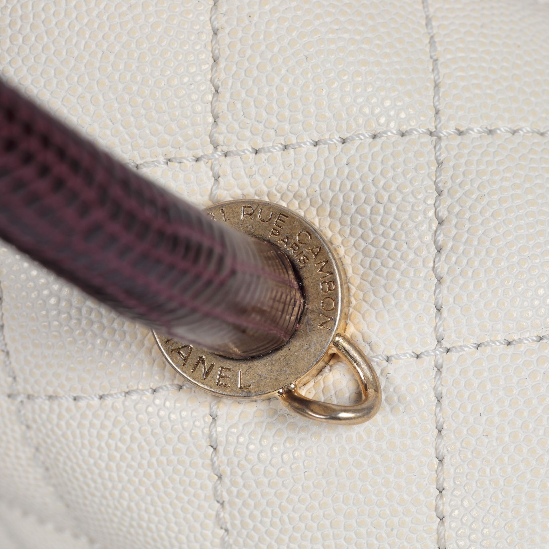 "Coco Handle Bag" - Chanel bag, quilted leather, white, lizard leather handle, burgundy - Image 5 of 11