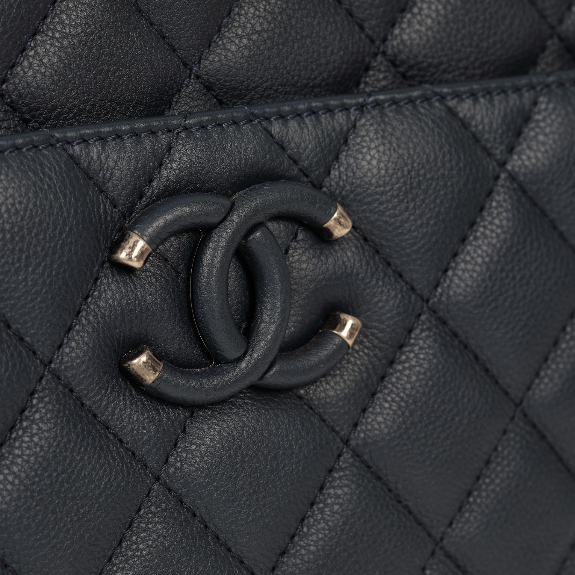 Chanel bag, quilted leather, blue, authenticity card and original cover - Image 3 of 5