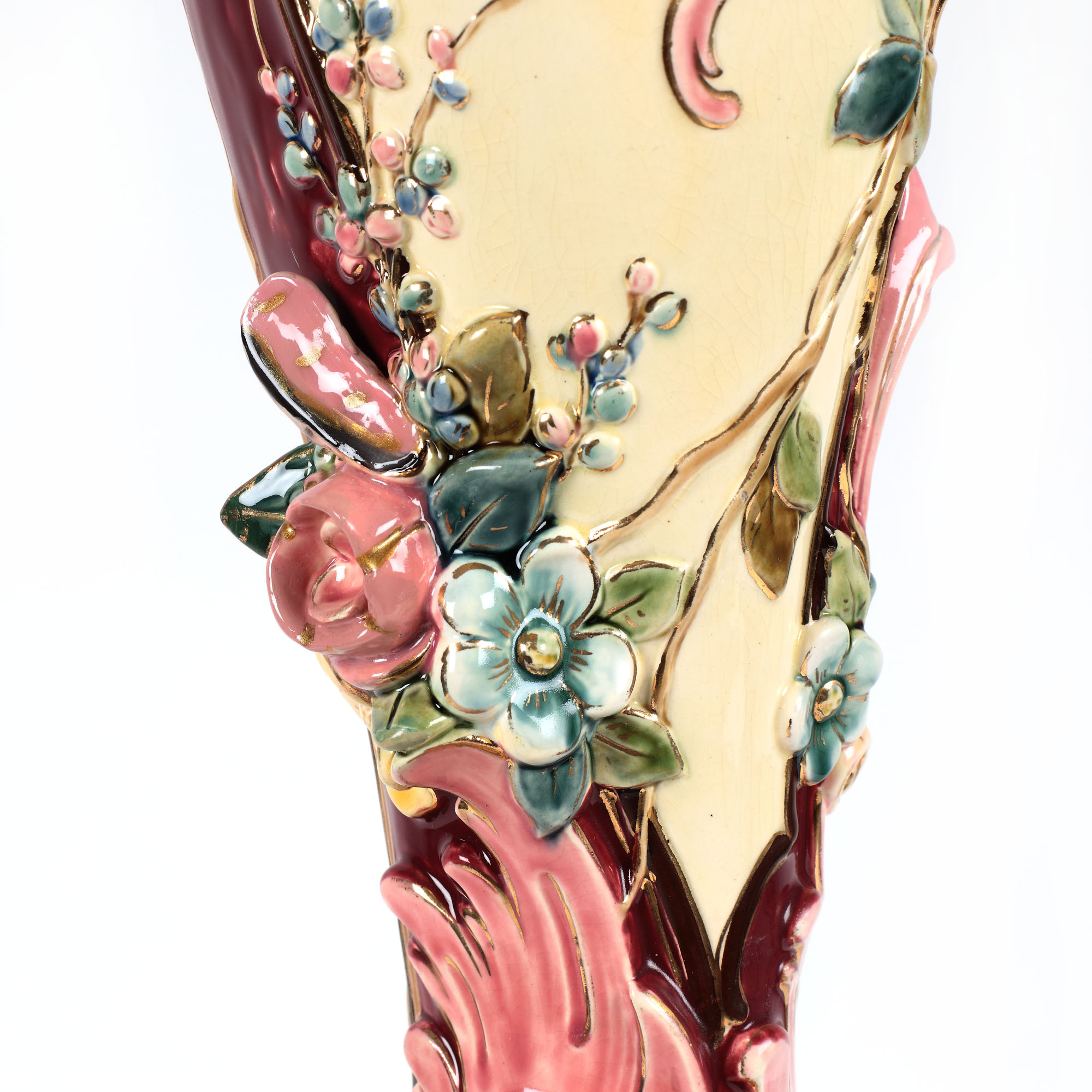 European workshop, Majolica pedestal, richly decorated with flowers and putti in love, late 19th cen - Image 4 of 7