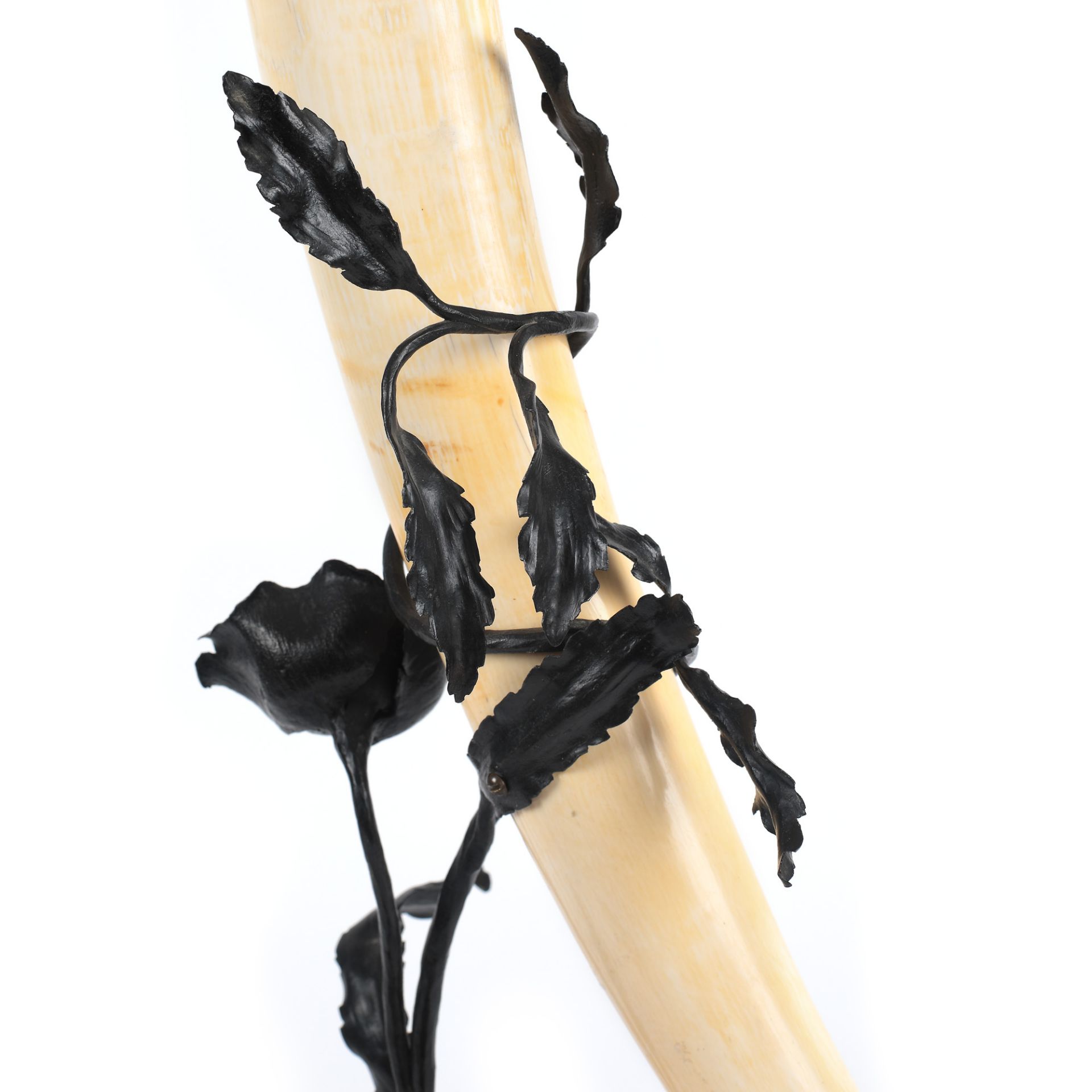 Ivory horn with wrought iron support, Congo, approx. 1900 - Image 2 of 4