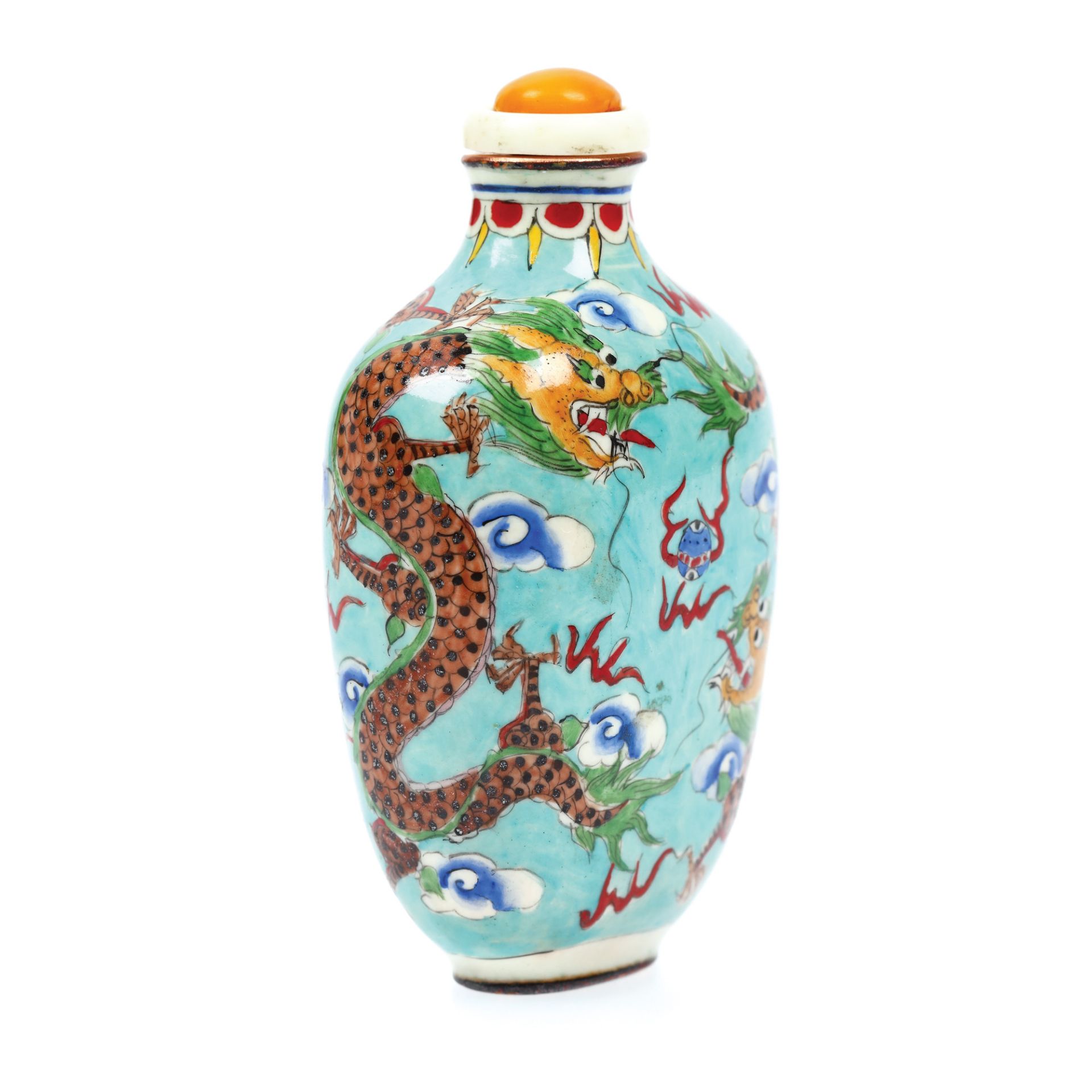 Recipient for sniffing, Beijing enamel, ivory and amber stopper, decorated with dragons hunting pear - Image 3 of 4