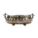 Silver fruit bowl, decorated with Rocaille motifs and putti