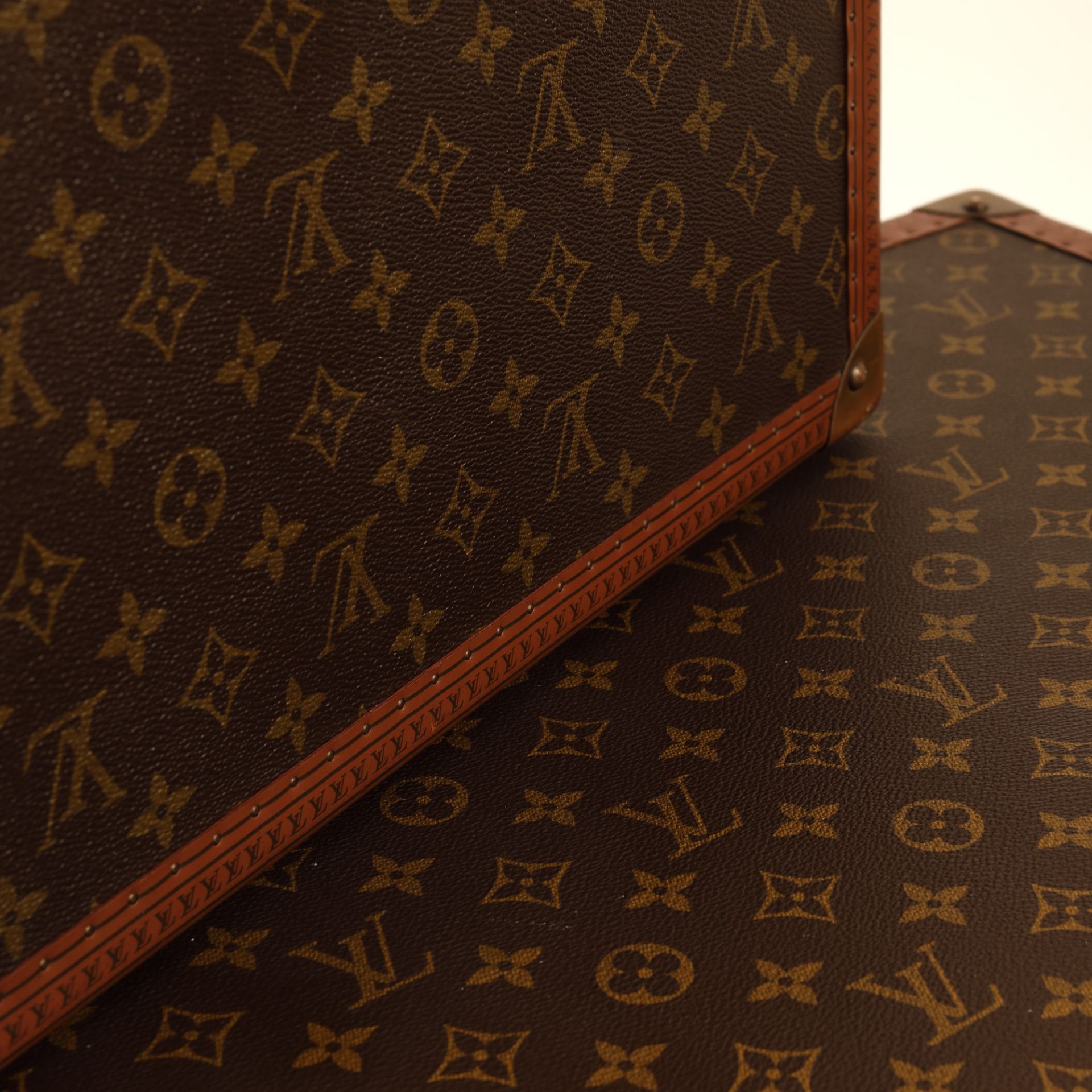 Pair of Louis Vuitton suitcases for travel - Image 8 of 8