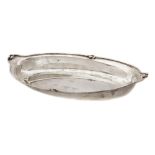 Silver fruit bowl with knot motif