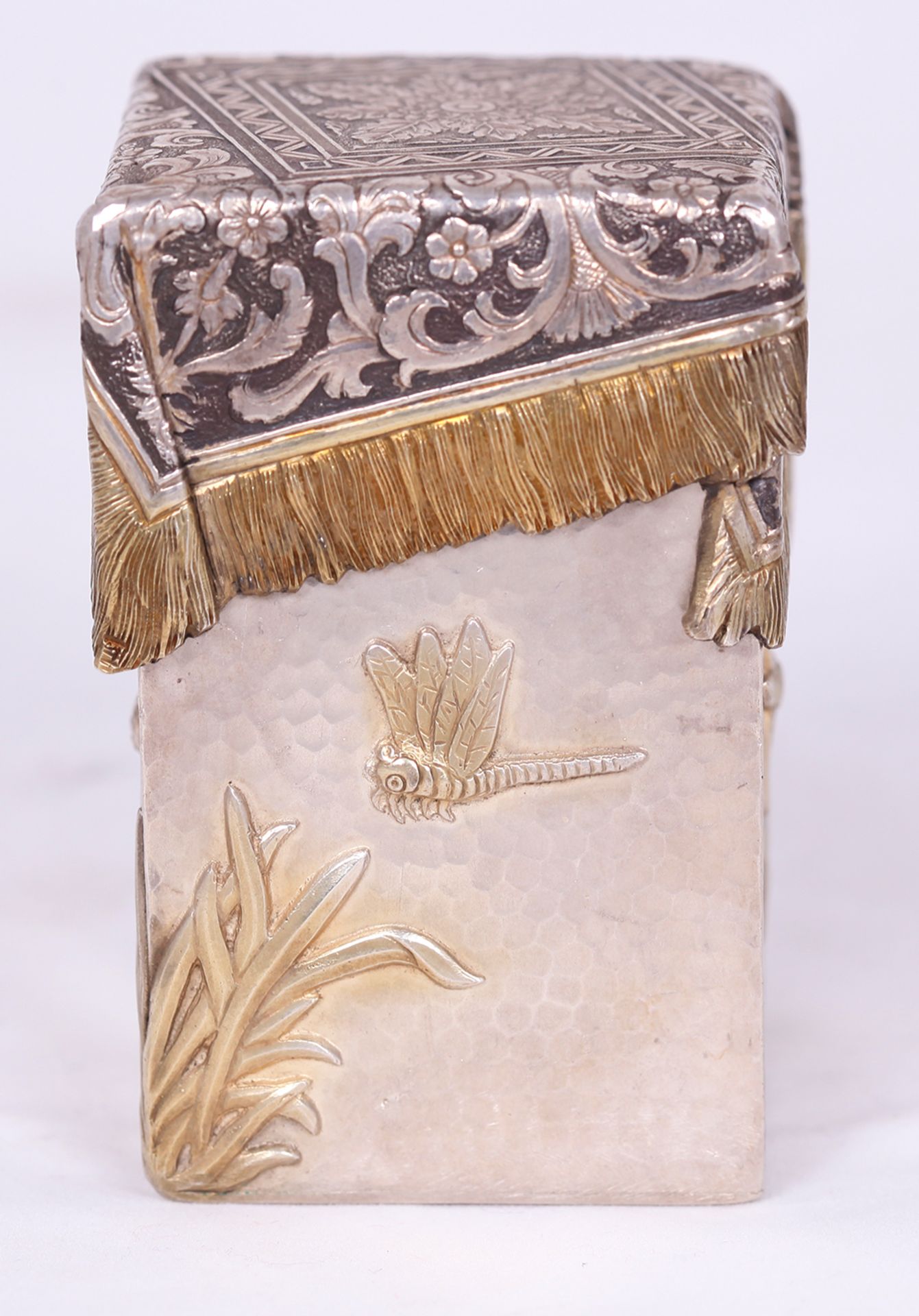 Russian Box with dragonflies. Silver. XX century.<br>9x5,5x5,5 cm. - Bild 2 aus 5