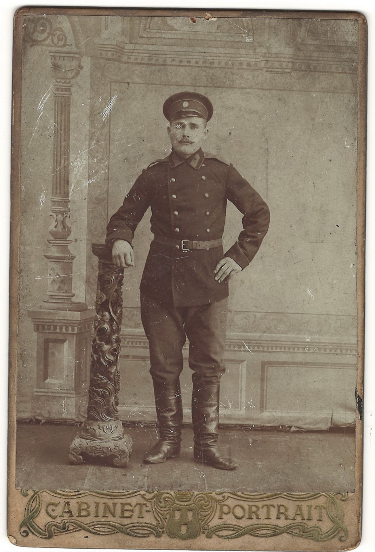 [Russian Empire]. Cabinet photograph "Officer of Zaamursky frontier guard". 1903. 16x11 cm.<br>