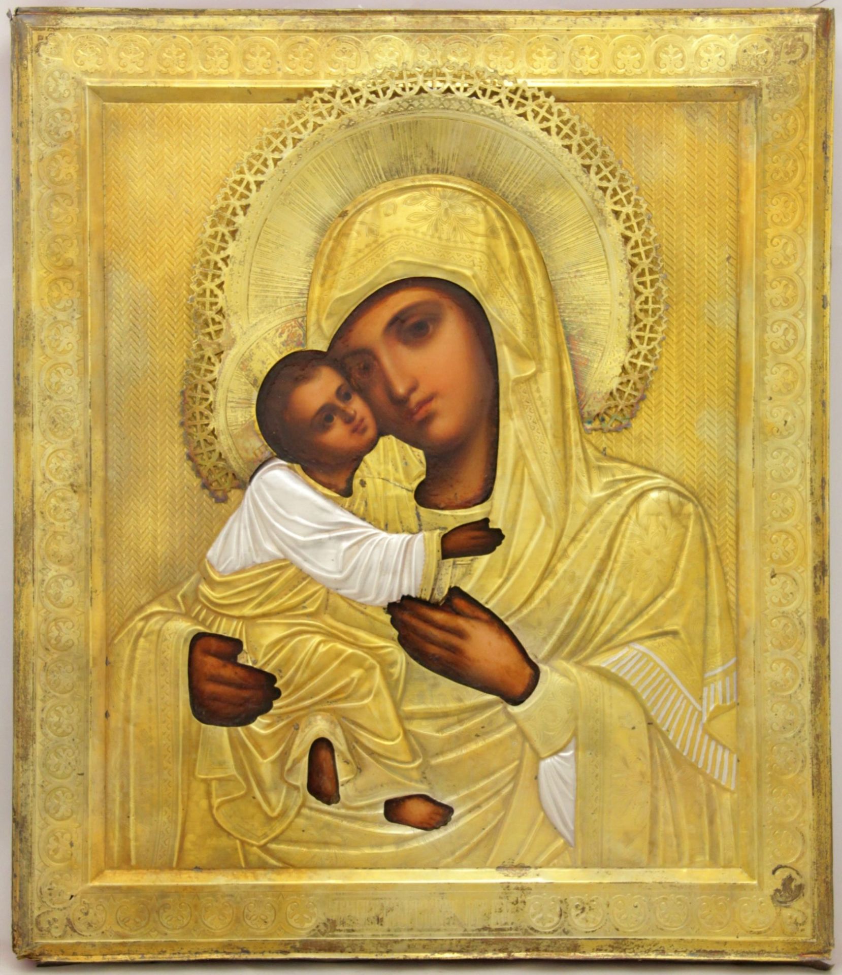 [Russian icon]. Our Lady Eleusa of Vladimir. 19th century. 27x31 cm.