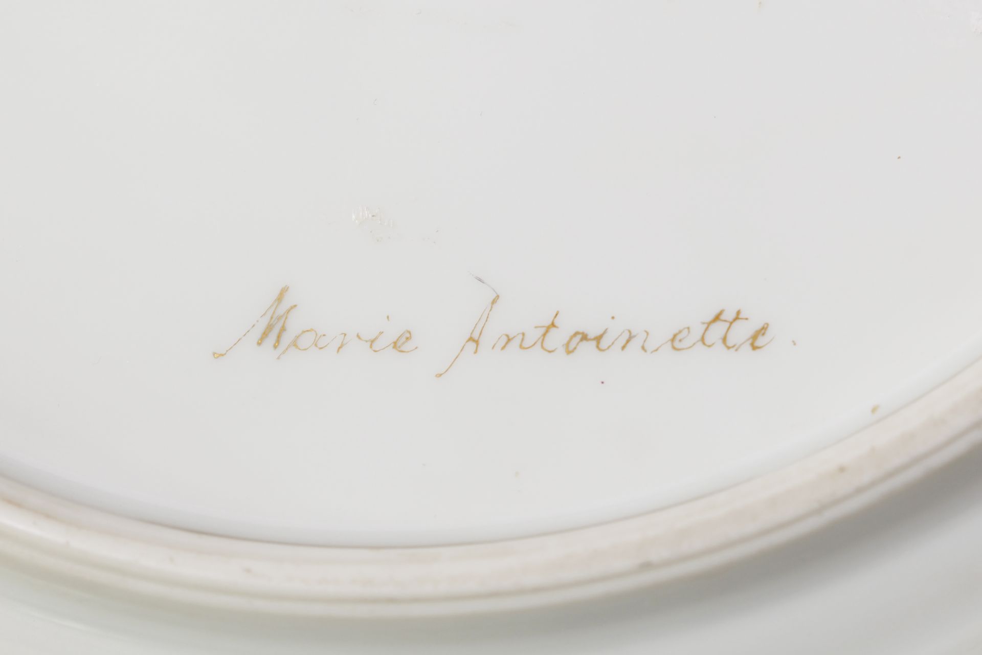 [Russian]. Wagner. Porcelain plate "Marie-Antoinette". Germany, Dresden. 1900s.  - Bild 3 aus 4