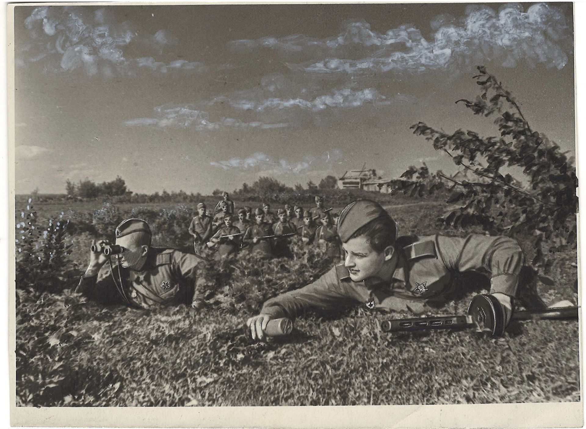 [Soviet Union]. Soldiers of Voronezh battle front. 15th July 1943. Press photo. 15x20 cm.