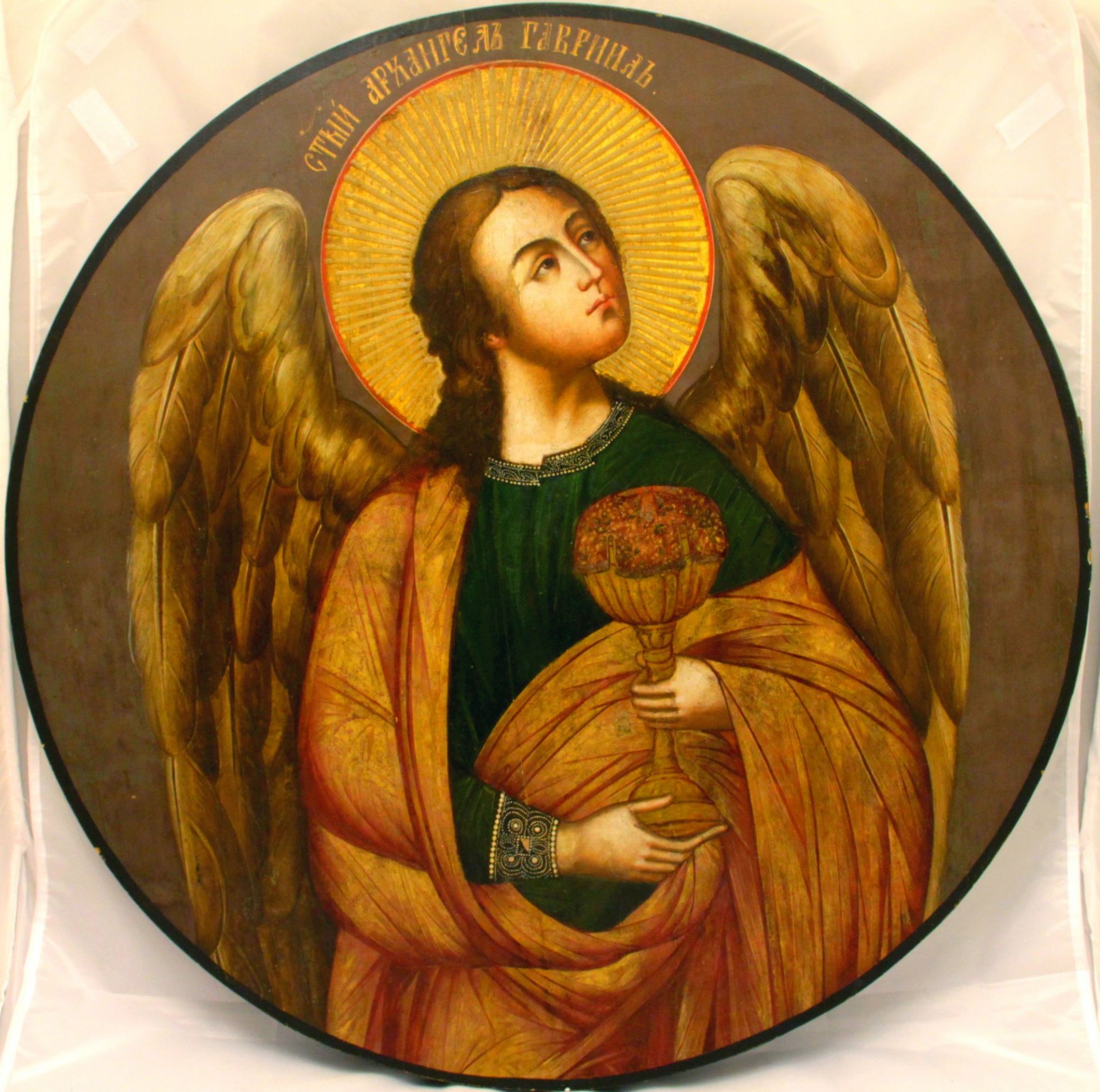 [Round icon] Large Russian icon Saint Archangel Gabriel. 18-19th century. - 69x69 cm. - Image 2 of 2