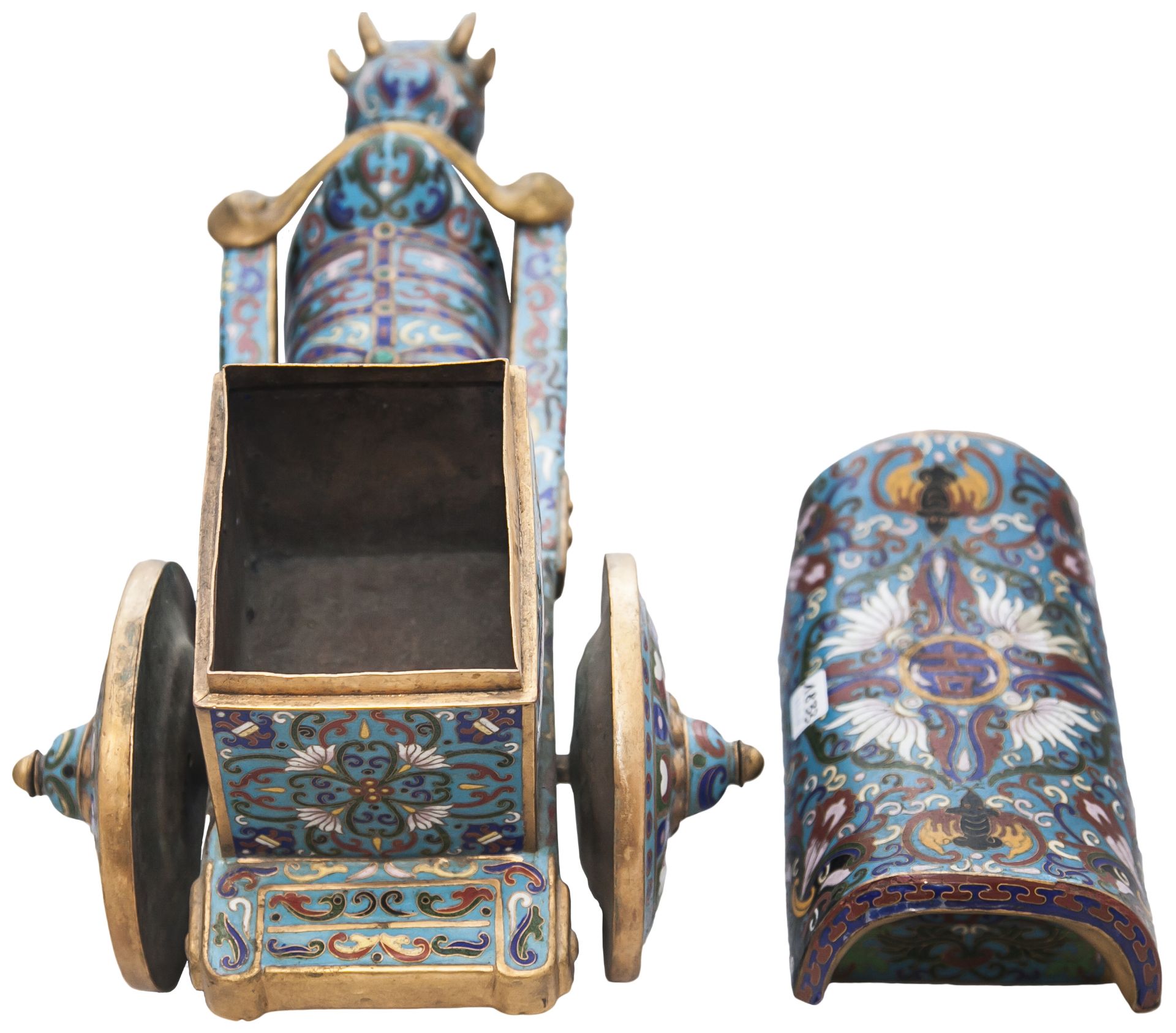 The box in the form of a bull with a cart in japanese style. 19th-20th century. - Image 3 of 4