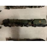 AN OO GAUGE 'DUCHESS OF MONTROSE 46232' 4-6-2 LOCOMOTIVE AND COAL TENDER