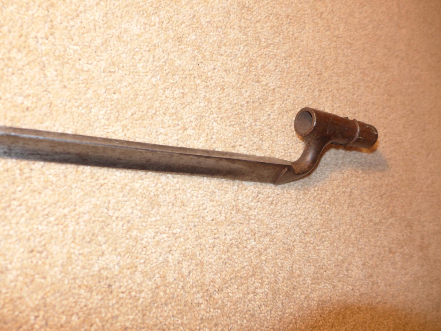 A SOCKET BAYONET (POSSIBLY FOR MARTIN HENRY), 47CM BLADE, STAMPED - Image 2 of 4