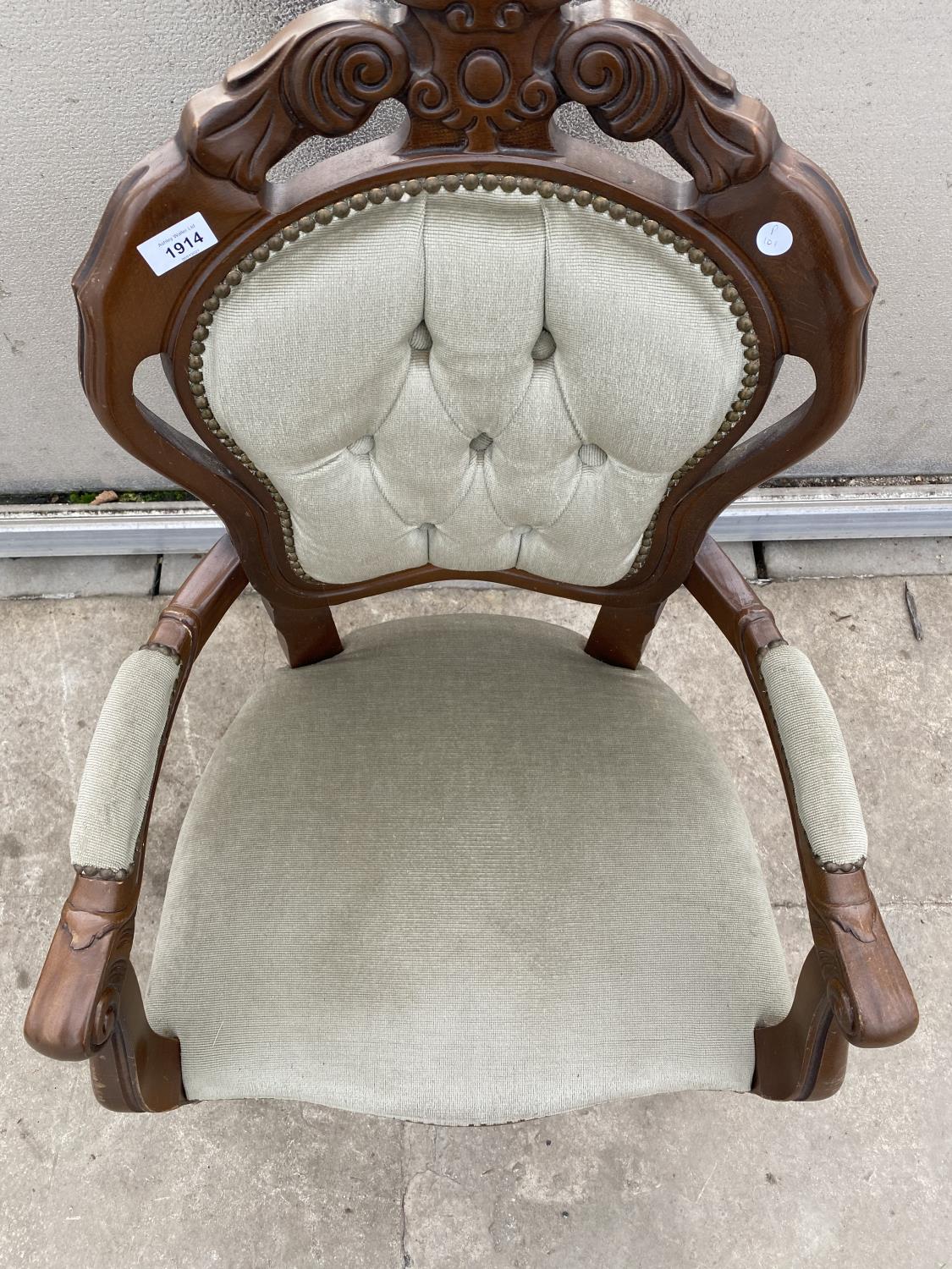 A MODERN CONTINENTAL STYLE OPEN ARMCHAIR WITH BUTTON-BACK - Image 3 of 6