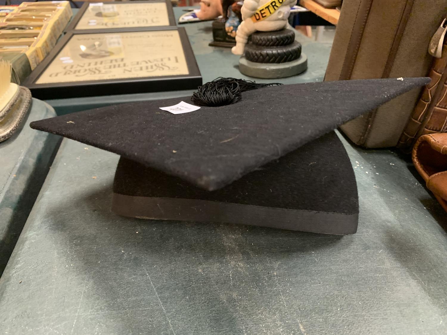 AN 'EDE AND RAVENSCROFT LIMITED' MORTAR BOARD