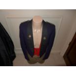 AN OFFICERS MESS JACKET AND WAISTCOAT FOR THE ROYAL TANK REGIMENT, WITH CAPTAINS GOLD BULLION