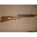 A B.S.A. METEOR .22 CALIBRE AIR RIFLE, 45.5CM BARREL (RUSTED)