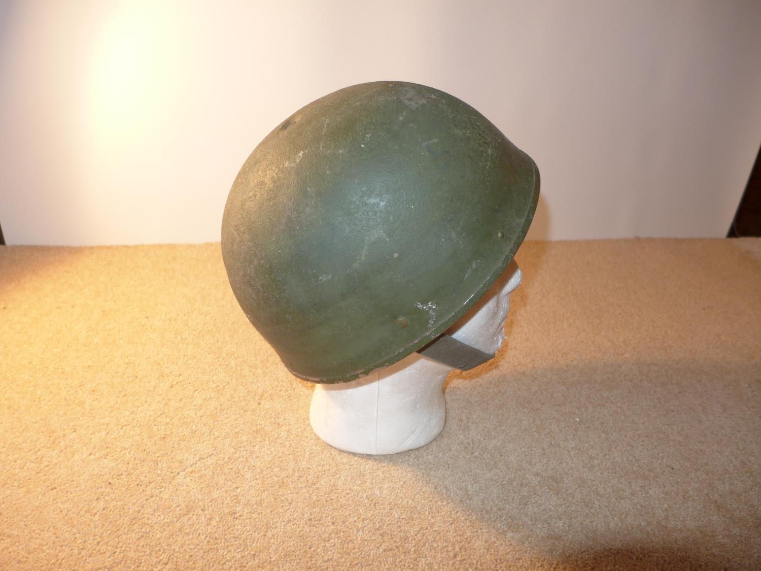 A BRITISH ARMY TANK CREW HELMET AND LINER - Image 2 of 3
