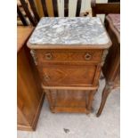 A VICTORIAN CROSS BANDED AND GILDED FRENCH WALNUT POT CUPBOARD WITH MARBLE TOP (A/F)