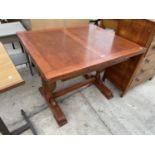 AN OAK DRAW LEAF TABLE