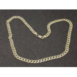 A SILVER NECKLACE MARKED 925 ITALY APPROXIMATELY 20 INCHES LONG
