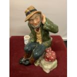 A DOULTON FIGURE 'OWD WILLUM' HN 2042