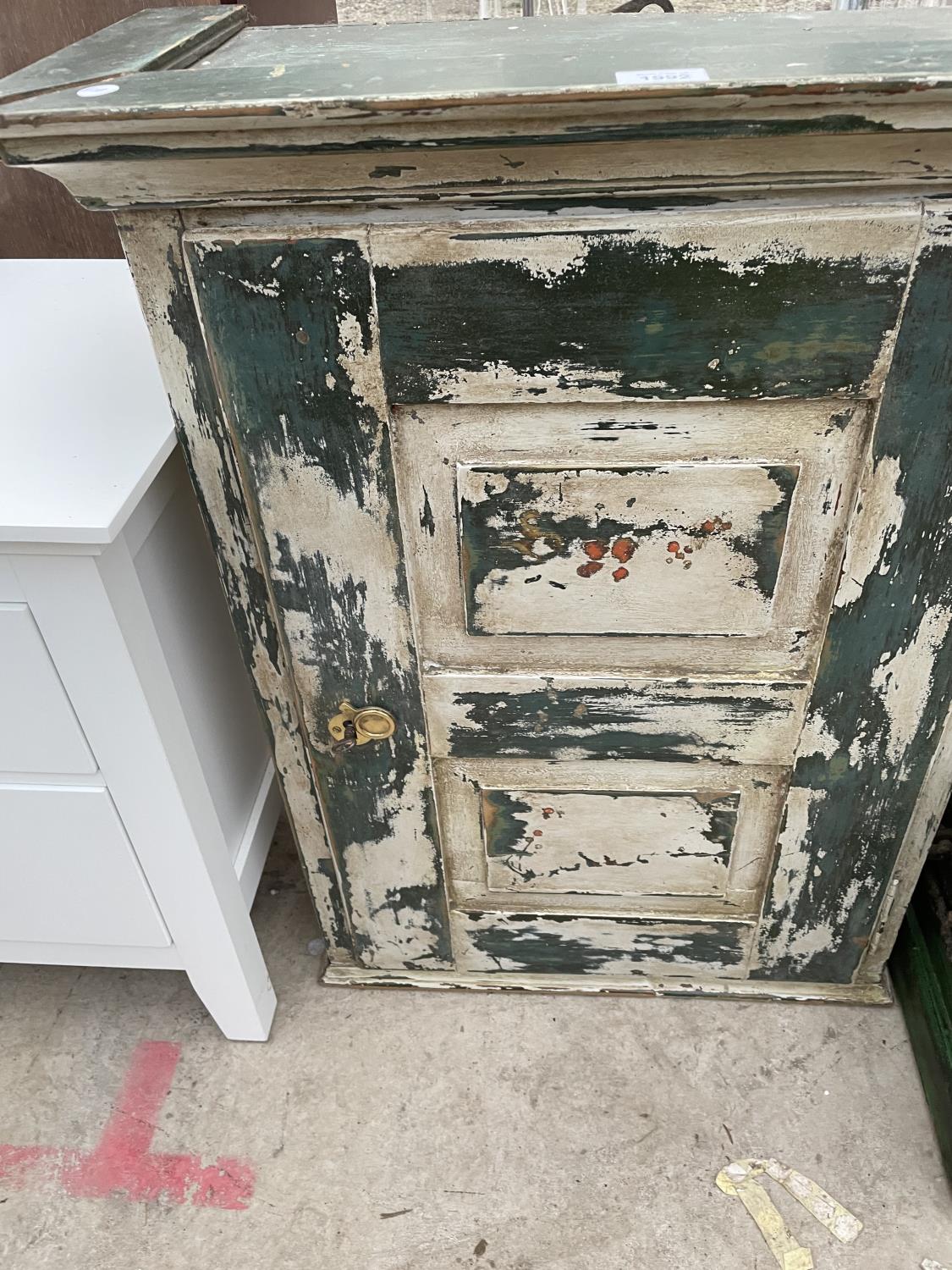 A VICTORIAN PAINTED HANGING CABINET WITH SINGLE PANELLED DOOR, 24.5" WIDE - Image 3 of 3