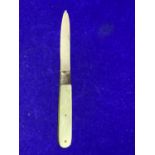 A HALLMARKED SILVER FRUIT KNIFE