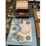 A COLLECTION OF MASONIC ITEMS TO INCLUDE AN APRON, GLOVES AND A TOYE KENNING & SPENCER LTD LEATHER