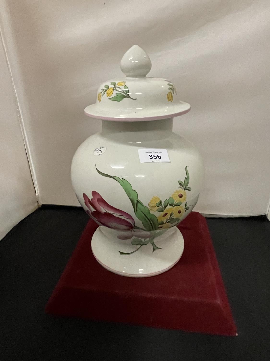 A LARGE SPODE LIDDED JAR APPROXIMATELY 35CM IN HEIGHT - Image 2 of 3