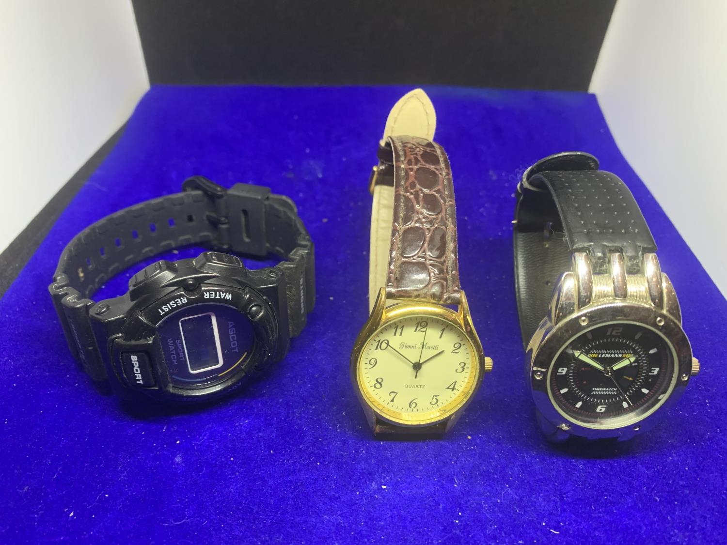 THREE VARIOUS WATCHES TO INCLUDE A LEMANS, GIANNI MORETTI, AND AN ASCOT