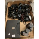 A QUANTITY OF CAMERA EQUIPMENT TO INCLUDE MINOLTA EXAMPLES AND A PAIR OF PRINZ BINOCULARS