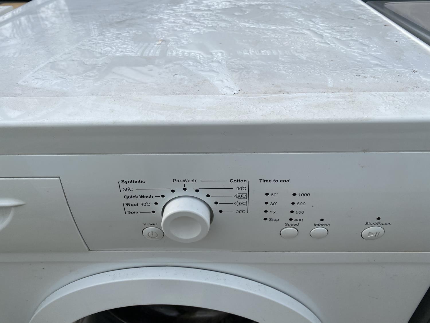 A WHITE CURRYS ESSENTIAL WASHING MACHINE BELIEVED IN WORKING ORDER BUT NO WARRANTY - Image 2 of 4